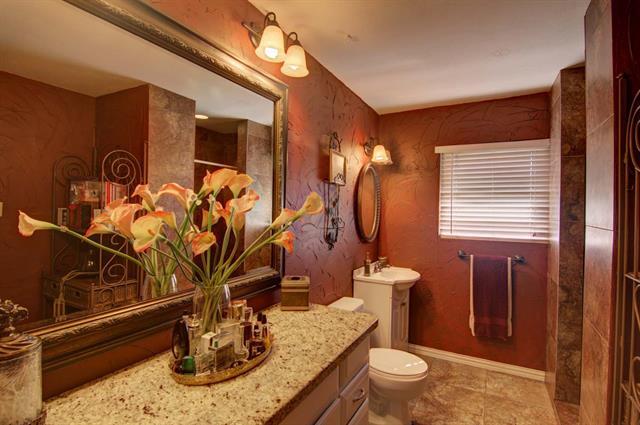 Building Photo - 1202 Tanglewood Trail