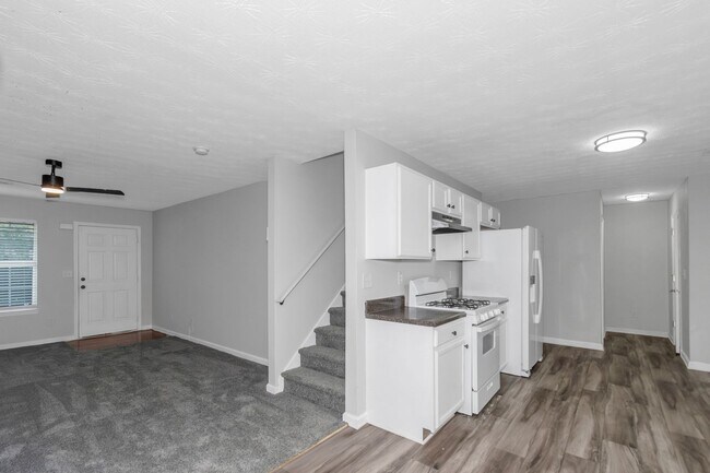Building Photo - Available Now this Beautiful 4-Bedroom 2.5Baths Home in Stockbridge, GA!