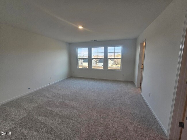 Building Photo - 945 Glowing Star Ln