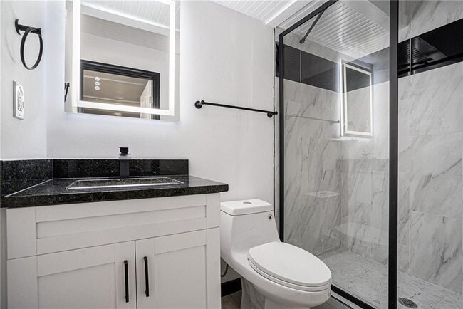 Building Photo - 788 Sherwood Rd N W