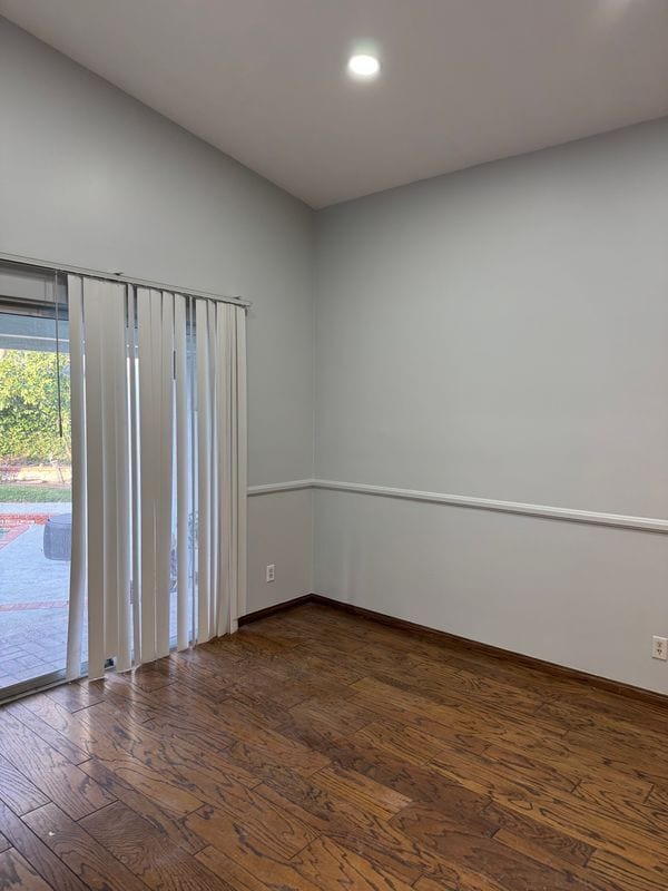 Building Photo - 17249 Flanders St