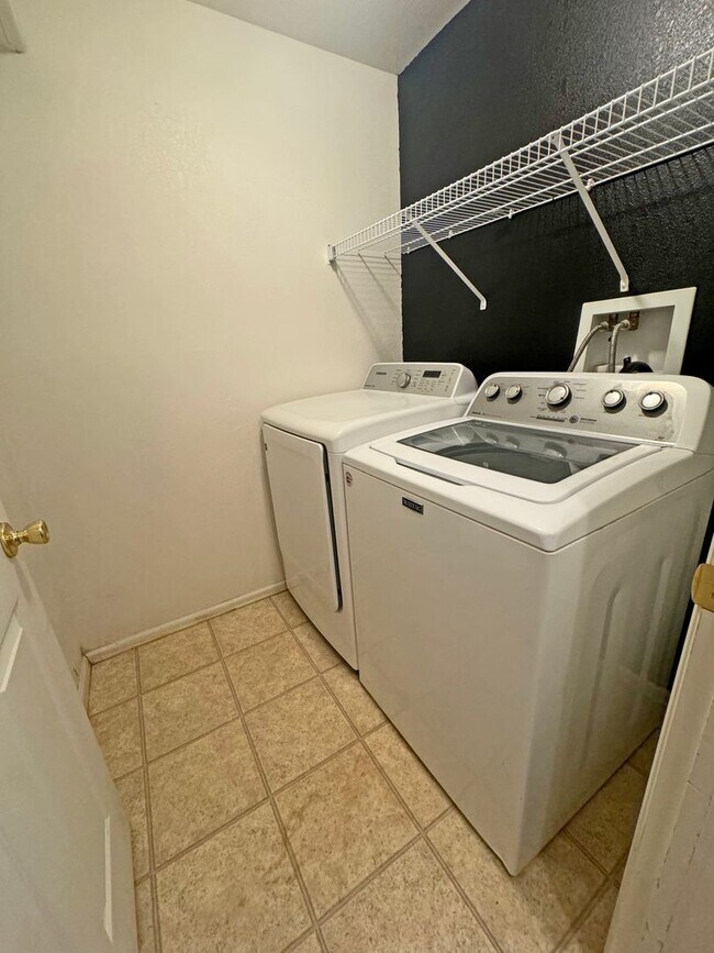 Building Photo - Move-In Special! FREE 50" TV for Qualified Tenants! Short term lease only