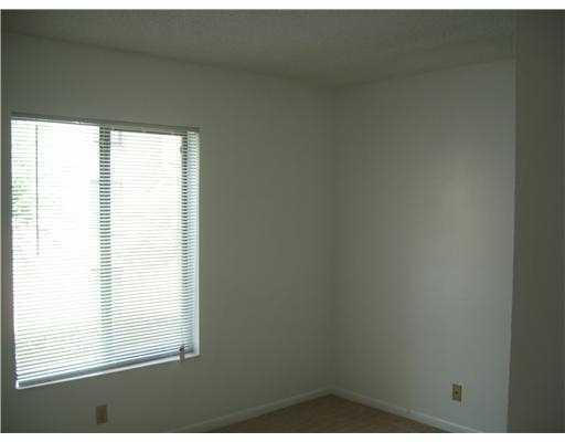 Building Photo - 206 Foxtail Dr
