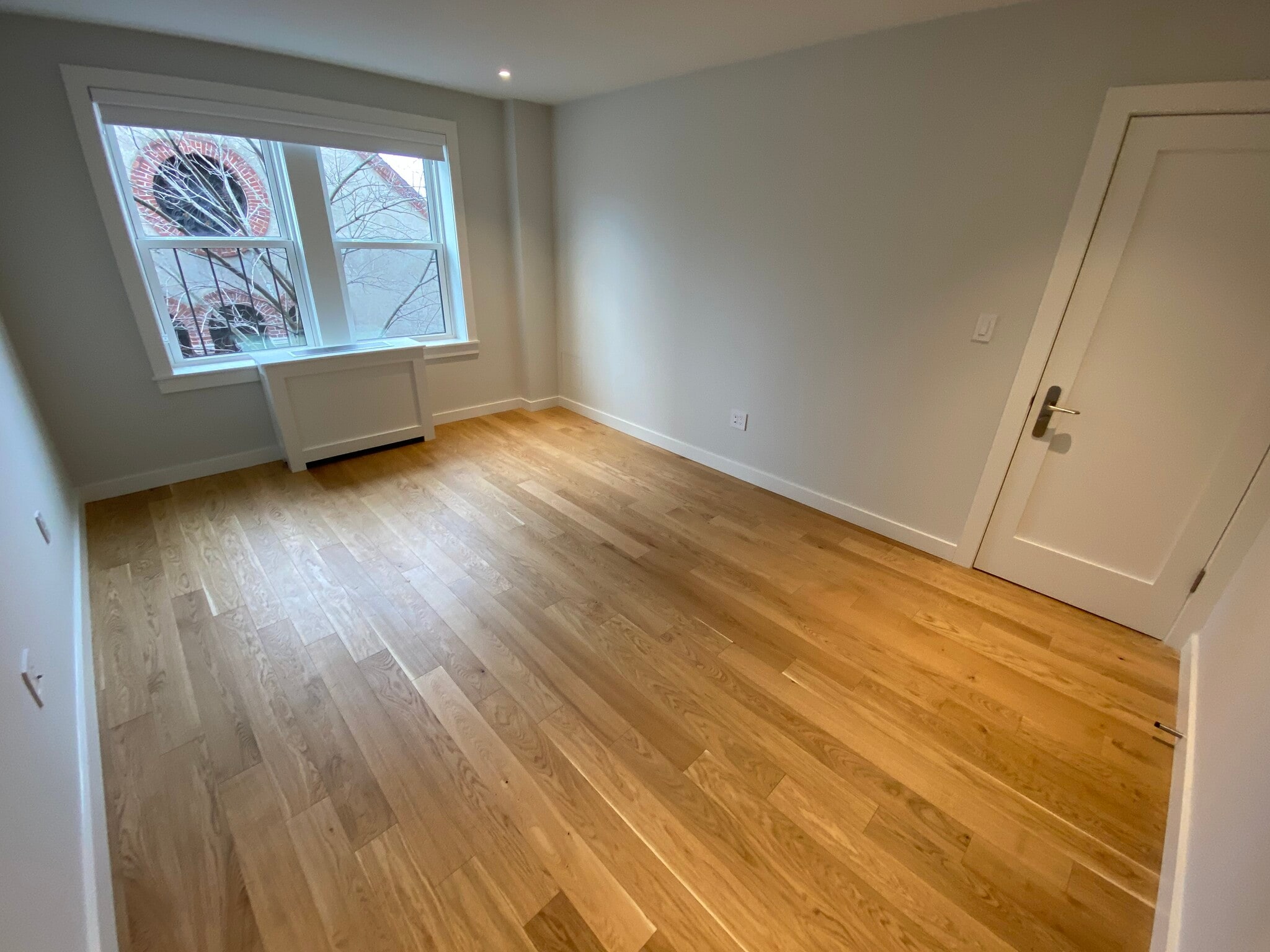 Building Photo - 36 Madison St