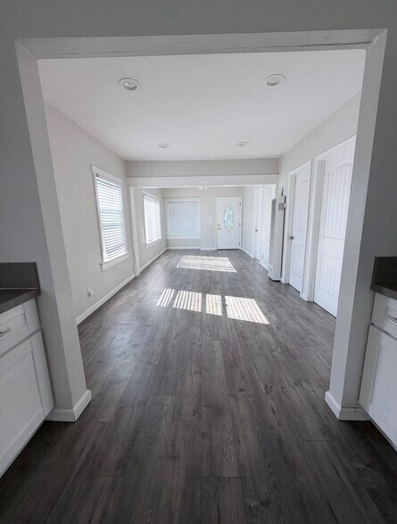 Building Photo - 4117 Jamul Ave