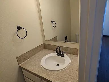 Building Photo - Available Now! Pet-Friendly 2 Bed/ 1.5 Bath with Patio & Parking