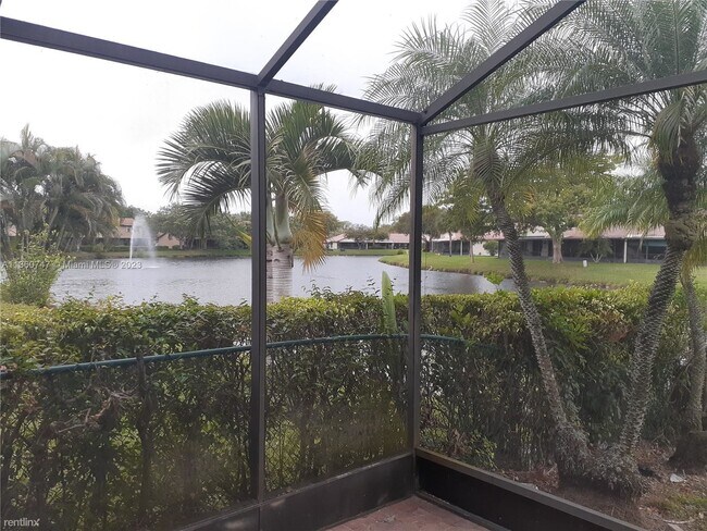 Building Photo - 4 br, 2.5 bath House - 245 Via Milan Ter