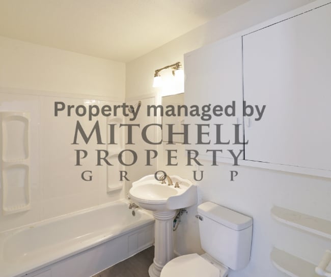 Building Photo - Welcome to 4646 Bowie! Make this beautiful updated house your new home.