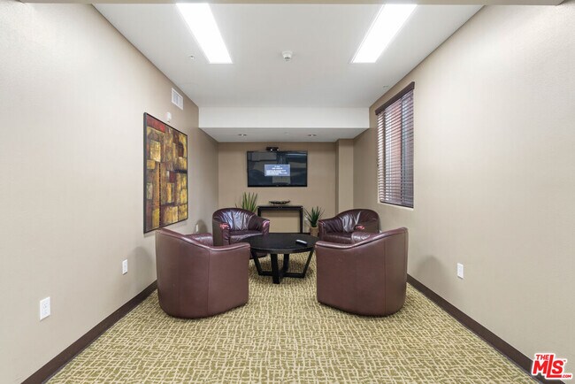 Building Photo - 3740 Santa Rosalia Dr