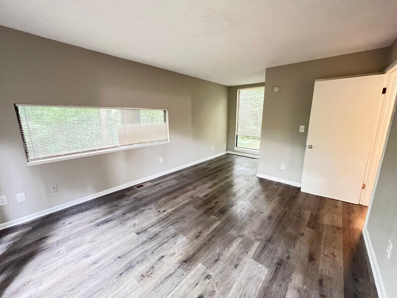 Building Photo - Room in Townhome on Terrace Trail