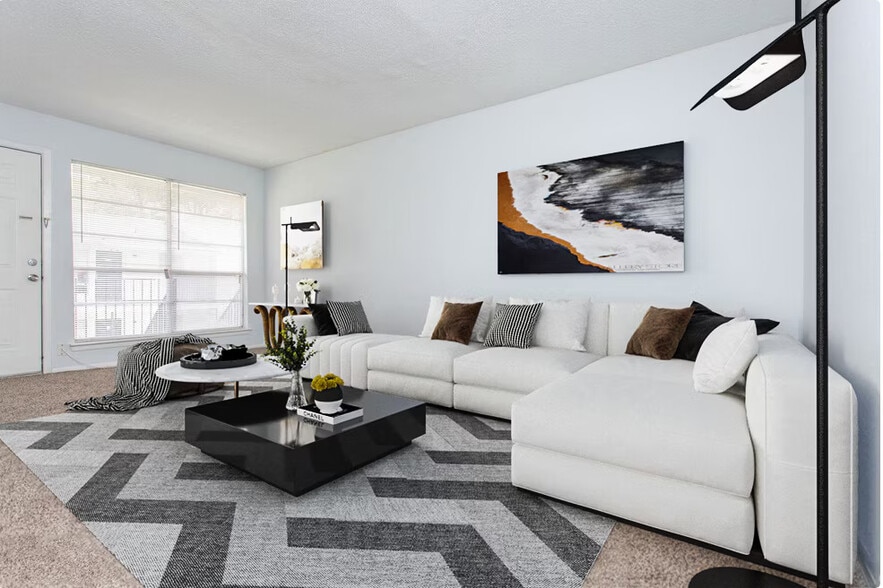 Building Photo - Bellecour Crossing