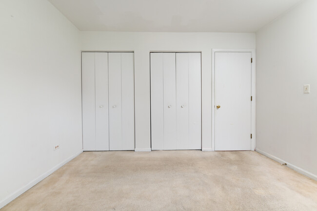 Building Photo - 425 Berkshire Dr
