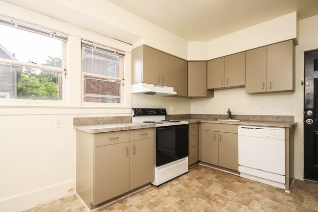 Building Photo - 507 Mack Rd