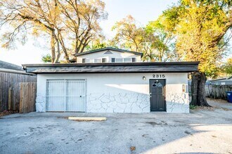 Building Photo - 2315 W Rio Vista Ave