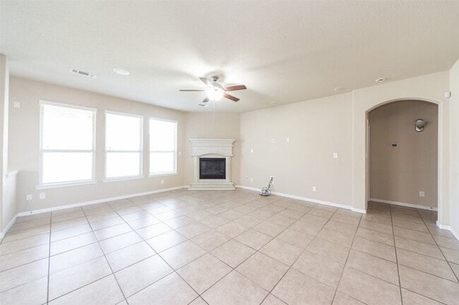 Building Photo - 6202 Eden Prairie Dr