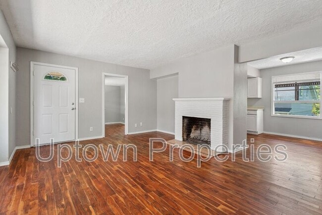Building Photo - 11551 SW 64th Ave
