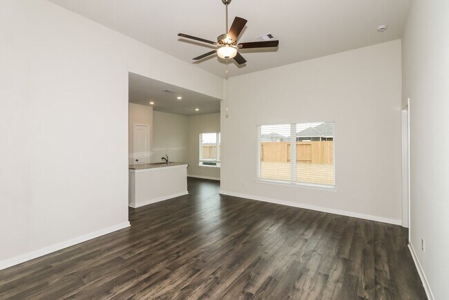 Building Photo - 401 Polly Grv Dr