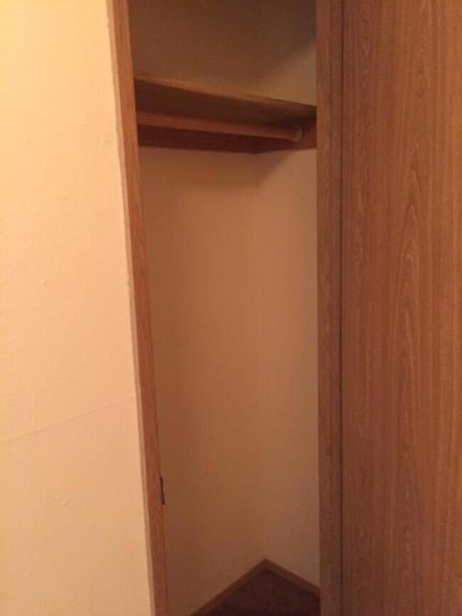 Building Photo - 1 bedroom in Seattle WA 98116