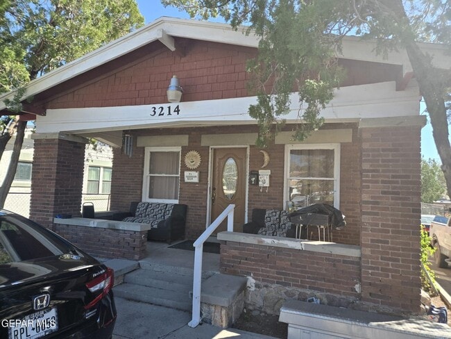 Building Photo - 3214 Douglas Ave