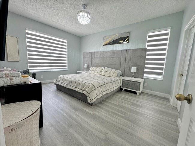 Building Photo - 5355 Tortuga Dr