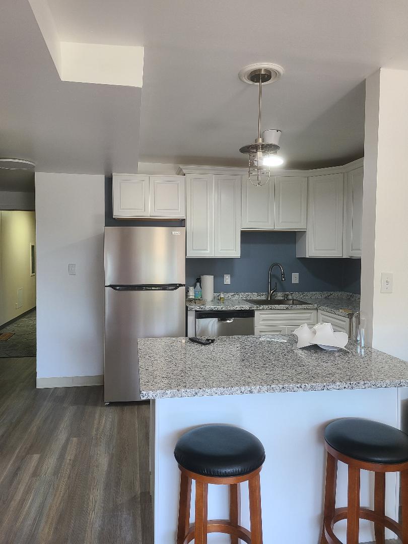 great granite island - 1800 Roundhill Rd