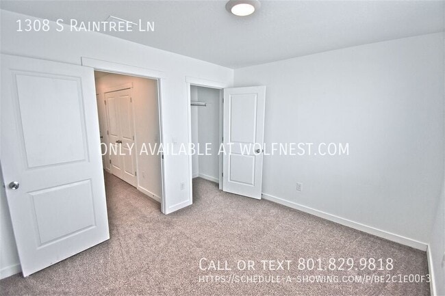 Building Photo - 1308 S Raintree Ln