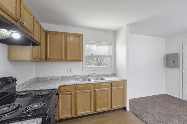 Building Photo - Cozy Ranch Home 30 Night Min Quiet Reynoldsburg