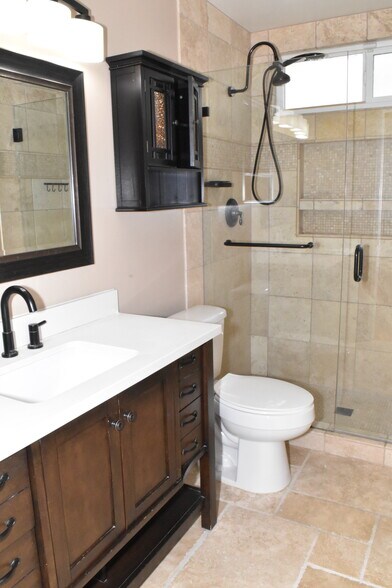 Building Photo - 13247 Semora Pl