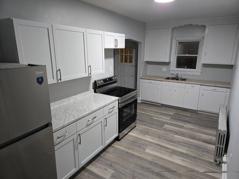 Building Photo - 46 Eberts Ln