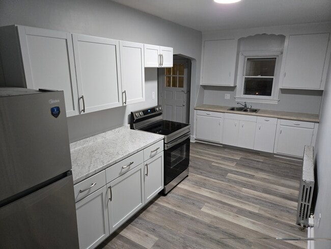 Building Photo - 46 Eberts Ln