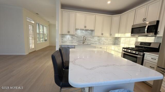 Building Photo - 674 St Andrews Pl