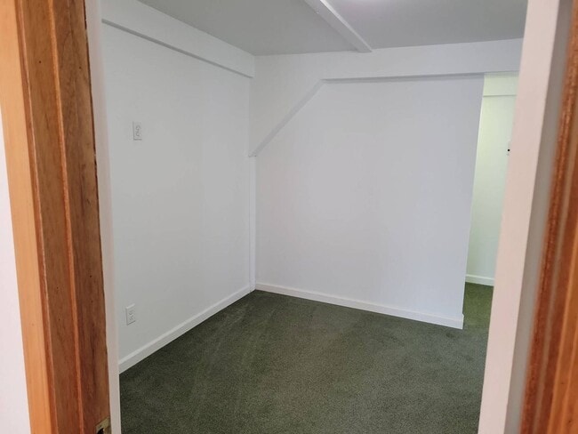 Building Photo - Commercial Lease Opportunity – Jacksonville, Oregon
