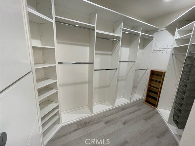 Building Photo - 35330 Rosemont Dr