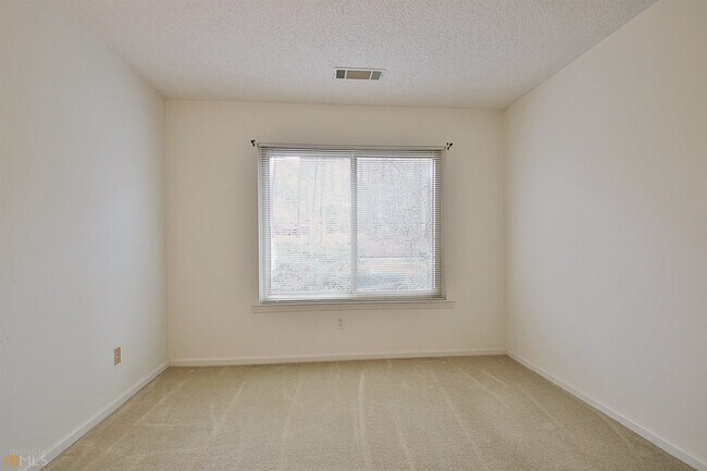 Building Photo - 72 Cobblestone Creek