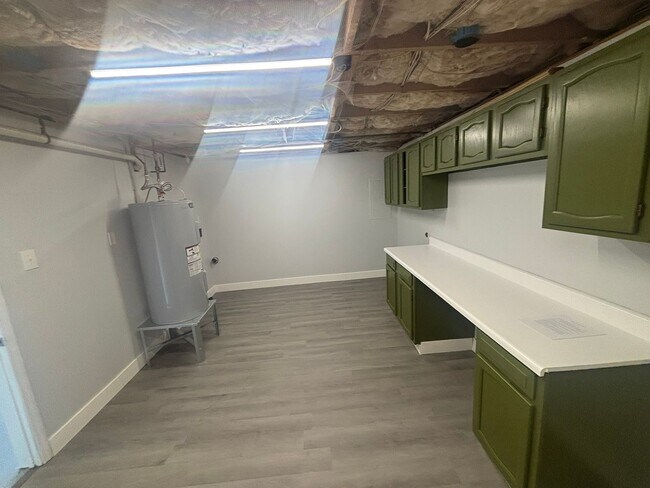 Building Photo - Fully Updated 2BR with Garage, Fenced Yard & Prime Johnson City Location