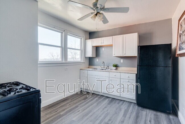Building Photo - 3025 Gilbert Ave