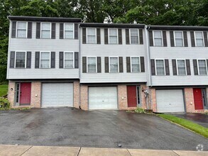 Building Photo - 3 Bedroom 1.5 Bathroom in Elizabethtown!