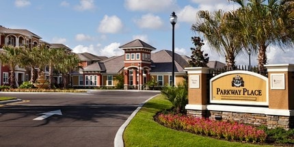 Building Photo - Parkway Place