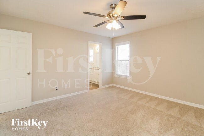 Building Photo - 4705 Meadowcroft Rd