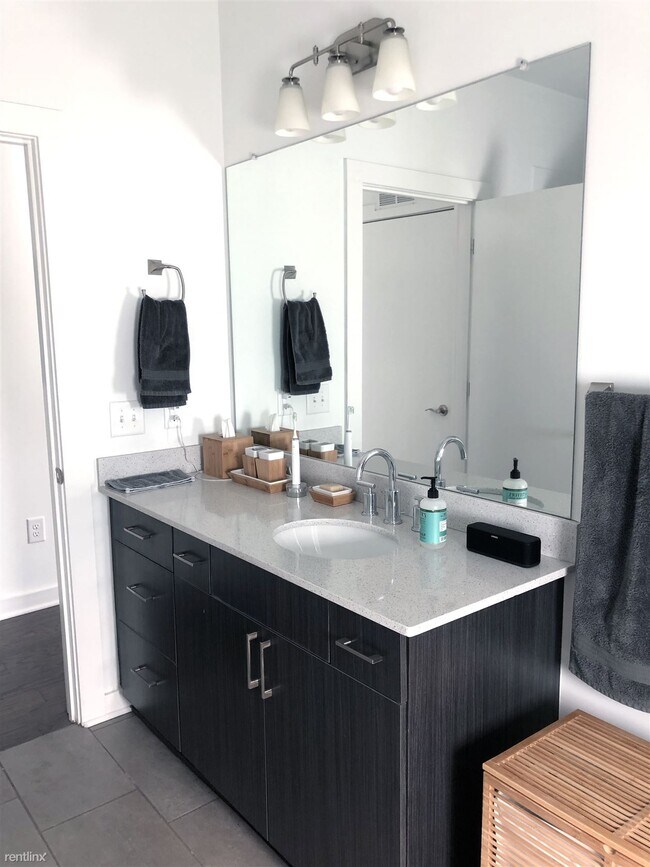 Building Photo - 1 br, 1 bath Condo - Moda Reynoldstown