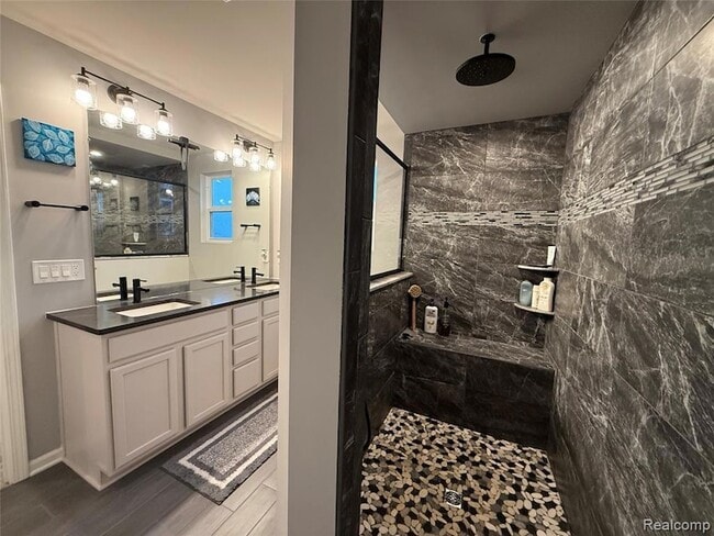 Building Photo - 4811 Broomfield Wy