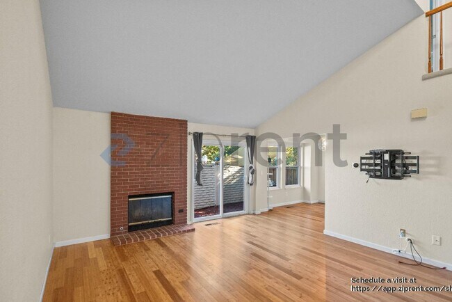 Building Photo - 7898 Gate Way