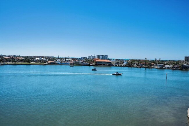 Building Photo - 7882 Sailboat Key Blvd S
