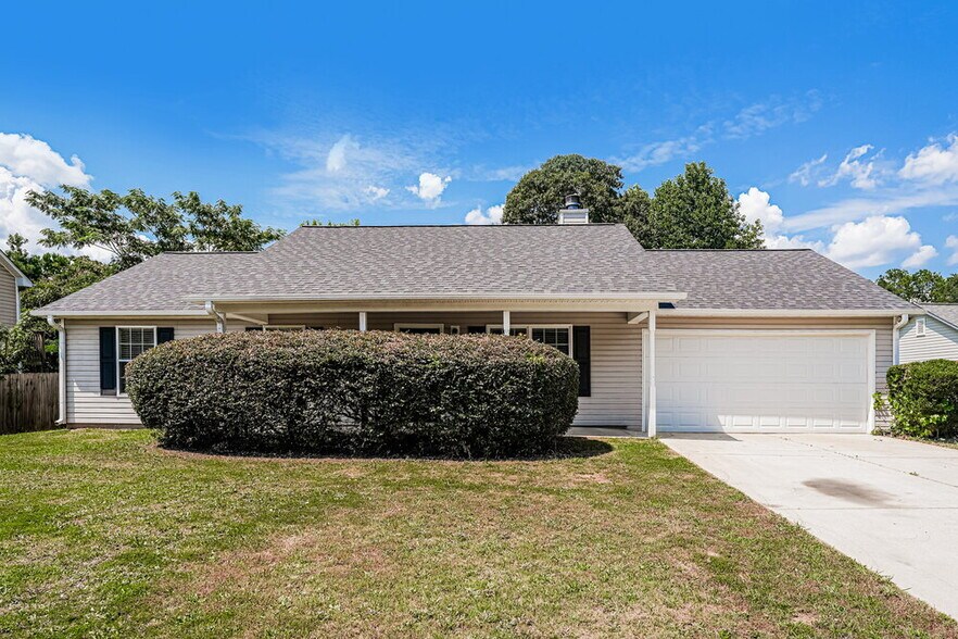 Primary Photo - 45 Weldon Pl