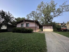 Building Photo - 8462 Grand Ave