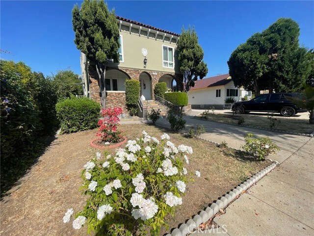 Building Photo - 1427 S Chapel Ave