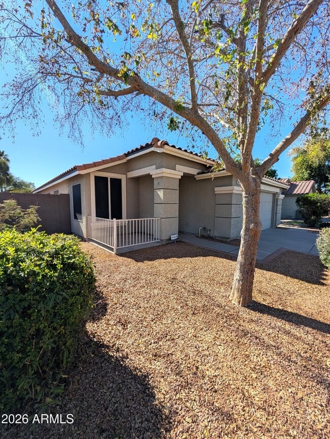 Building Photo - 2471 E Derringer Way