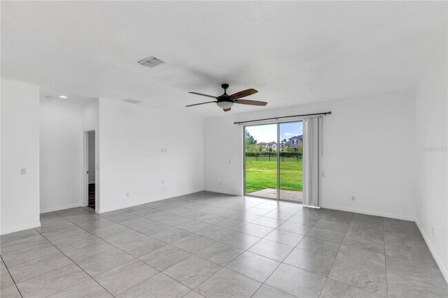 Building Photo - 2759 Mead Ave