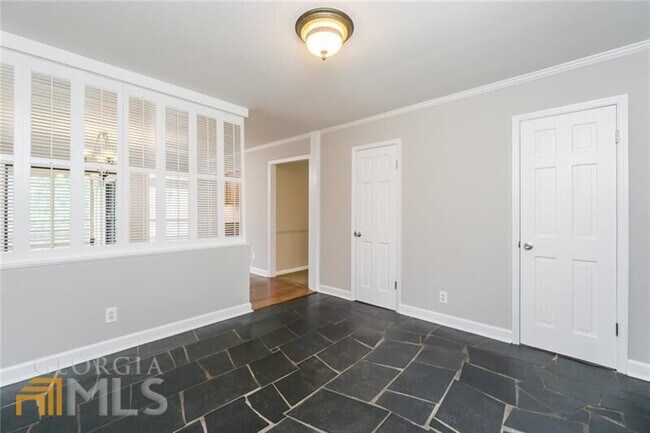 Building Photo - 3745 Creekstone Way