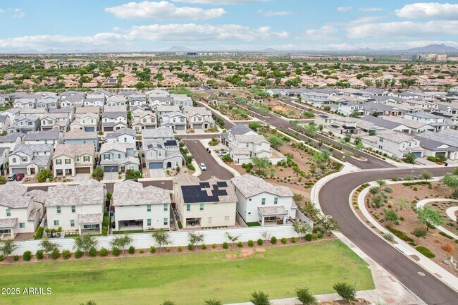 Building Photo - 4869 E Muriel Dr